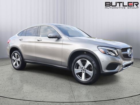 Used 2019 Mercedes-Benz GLC 300 4MATIC Coupe image 8