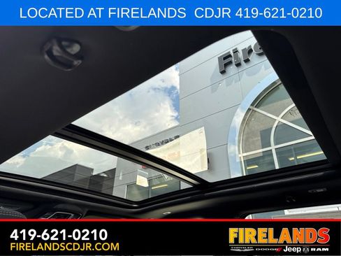 New 2026 RAM 1500 4x4 Crew Cab image 10