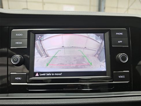 Used 2024 Volkswagen Jetta SE image 22