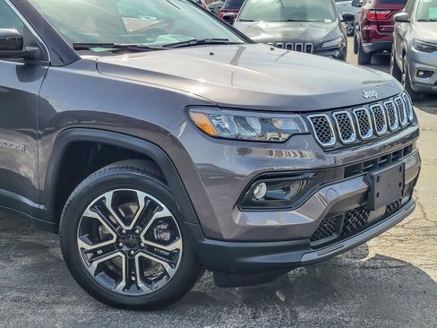 Used 2023 Jeep Compass Limited image 2