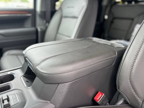 New 2026 GMC Sierra 1500 Denali w/ Denali Reserve Package AWD/4WD image 5