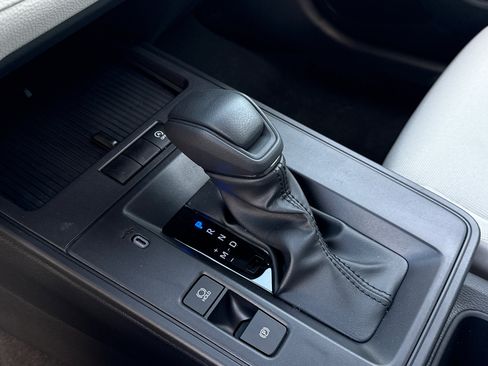 Certified 2026 Toyota Corolla Cross L image 24