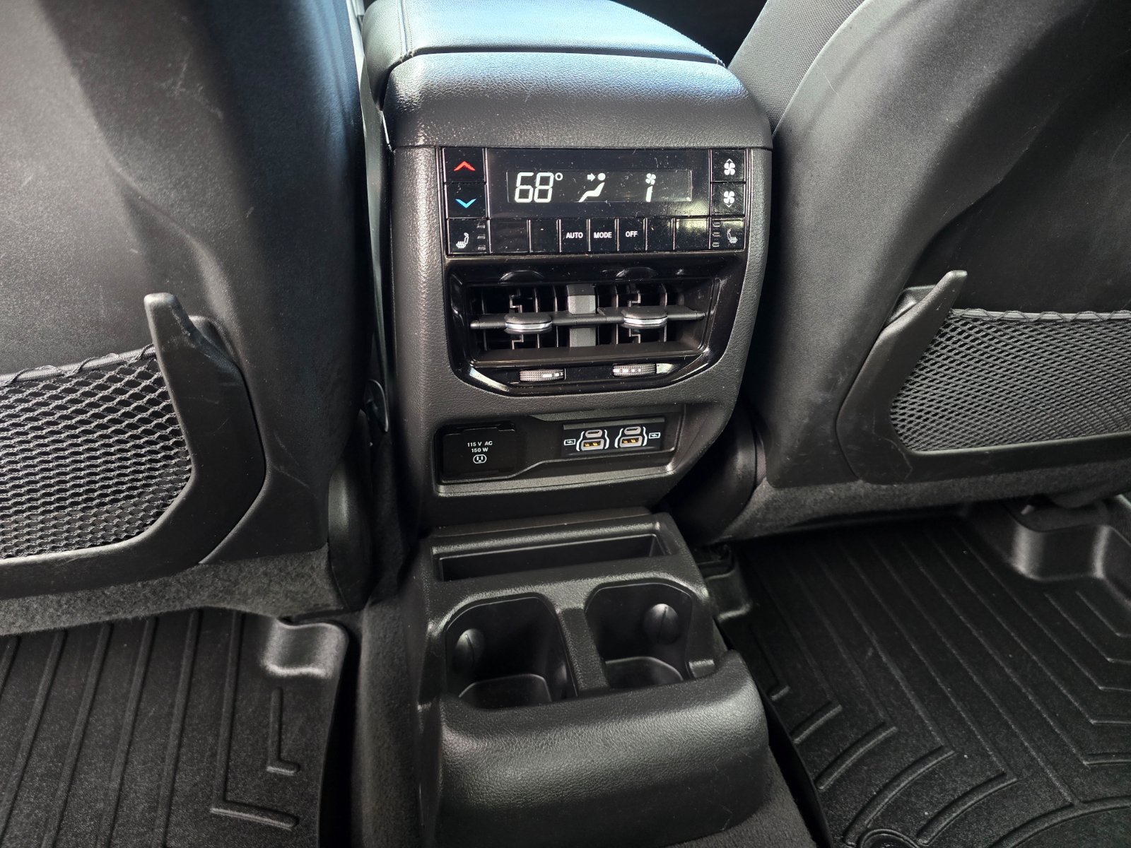 Used 2024 Jeep Grand Cherokee L Limited AWD/4WD image 25
