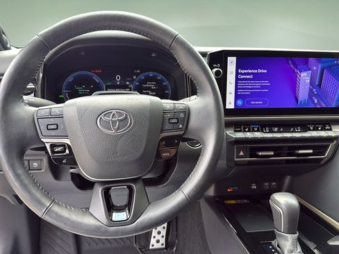 Used 2025 Toyota Camry XSE w/ Premium Plus Package FWD image 21