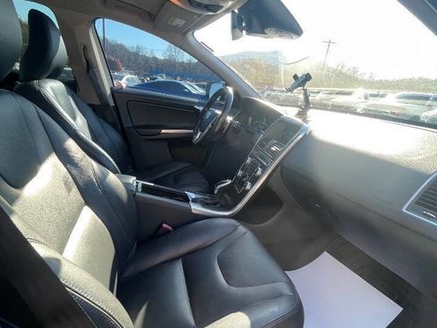 Used 2015 Volvo XC60 T6 image 14