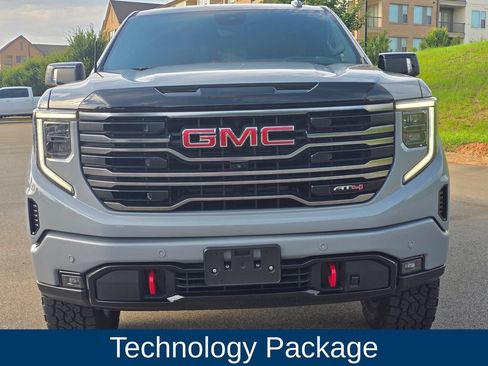Used 2025 GMC Sierra 1500 AT4 w/ AT4 Premium Package AWD/4WD image 6