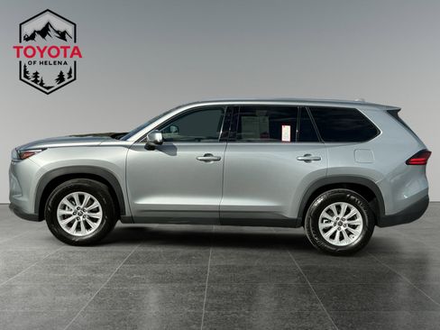 Certified 2025 Toyota Grand Highlander AWD image 2