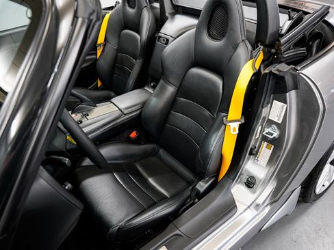 Used 2004 Honda S2000 image 20