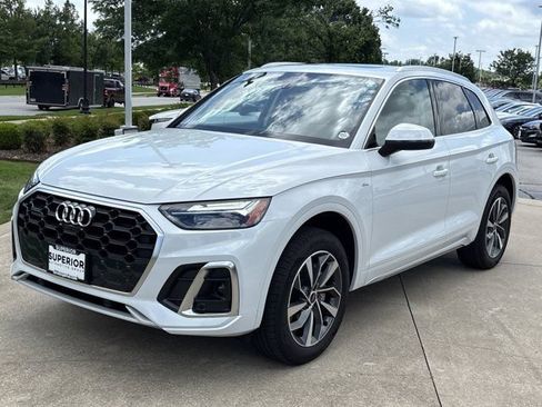 Used 2024 Audi Q5 2.0T Premium Plus w/ Premium Plus Package AWD/4WD image 12