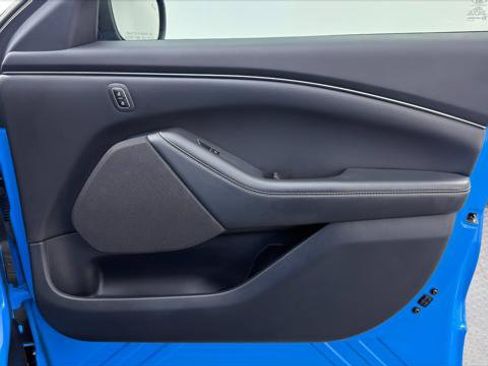 Used 2023 Ford Mustang Mach-E Select RWD image 23