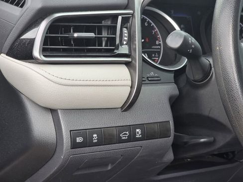Used 2022 Toyota Camry LE image 17
