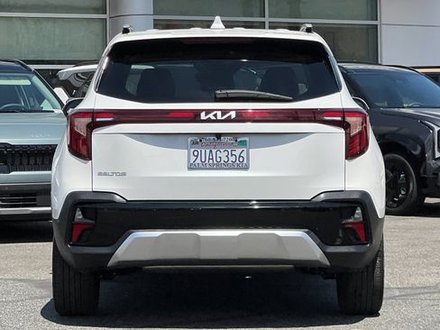 Certified 2025 Kia Seltos EX FWD image 4