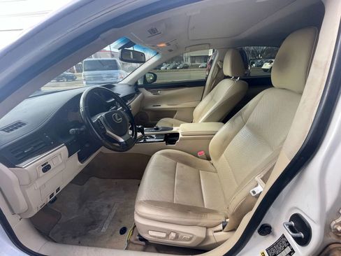 Used 2014 Lexus ES 350 image 16