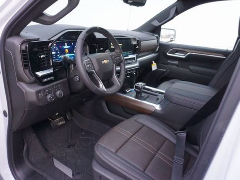 New 2026 Chevrolet Silverado 1500 High Country AWD/4WD image 9