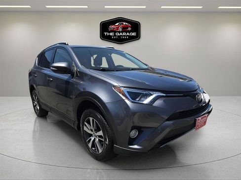 Used 2017 Toyota RAV4 XLE w/ Plus Special Value Package AWD/4WD image 7