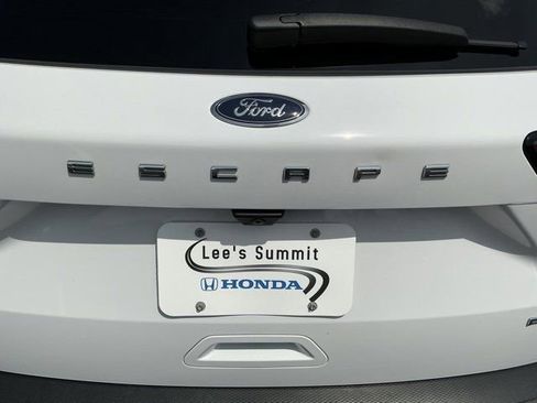 Used 2021 Ford Escape SEL w/ Technology Package image 5