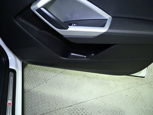 Used 2023 Audi Q3 2.0T Premium image 64