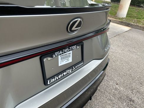 Used 2023 Lexus IS 350 F Sport RWD image 21