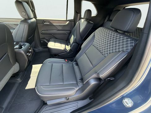 Used 2026 GMC Acadia Denali w/ Super Cruise Package AWD/4WD image 14