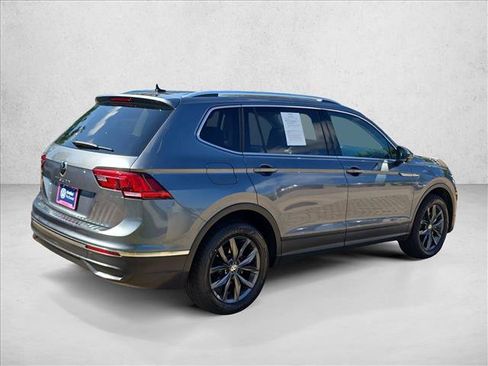 Used 2023 Volkswagen Tiguan SE FWD image 5