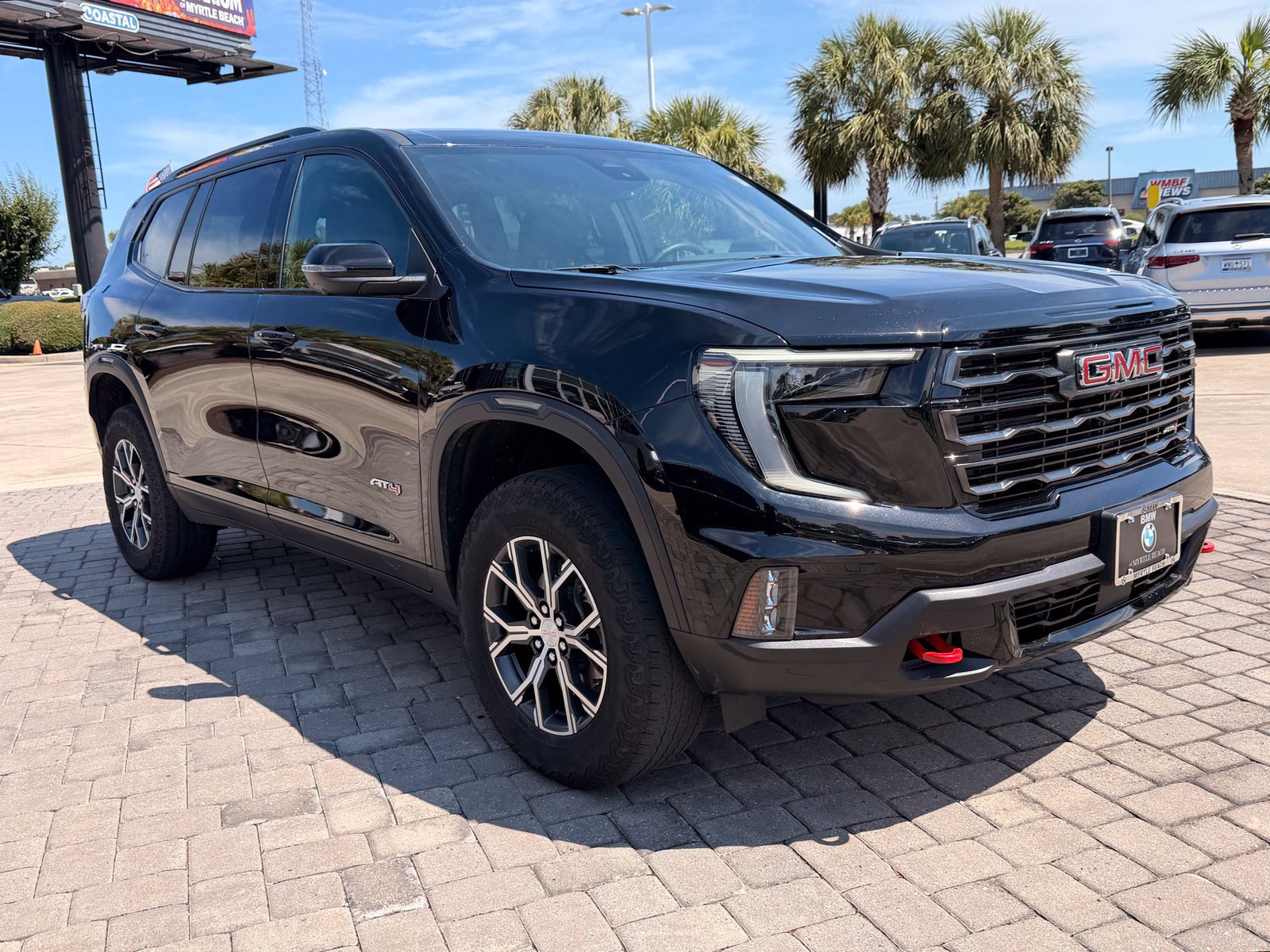 Used 2024 GMC Acadia AT4 w/ Luxury Package AWD/4WD image 6