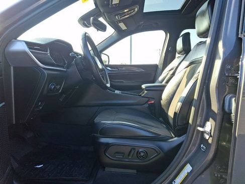Used 2022 Jeep Grand Cherokee Altitude AWD/4WD image 15