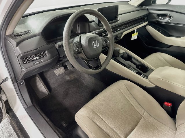 Used 2025 Honda Accord SE image 20