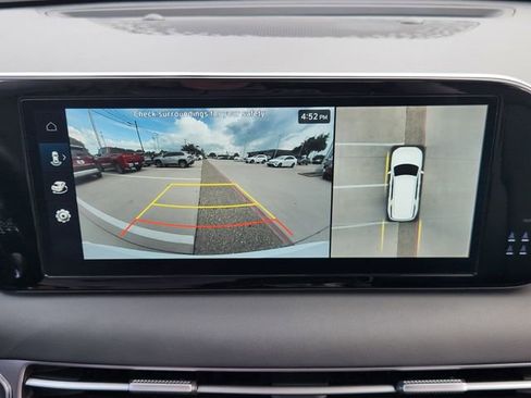 Used 2025 Hyundai Palisade SEL FWD image 13