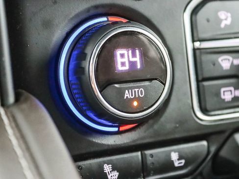 Used 2021 Chevrolet Tahoe Z71 image 34