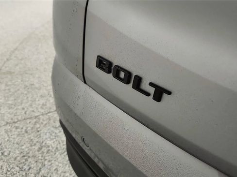 New 2027 Chevrolet Bolt LT w/ Comfort Package image 17