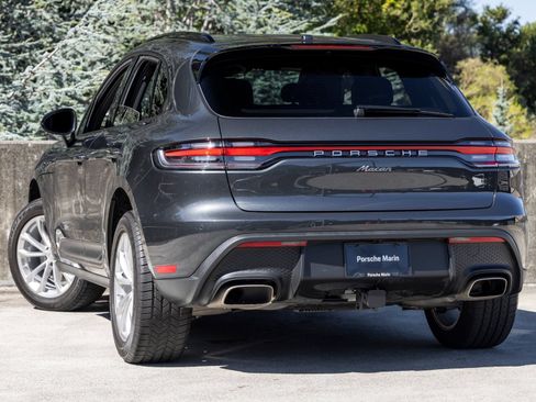 Certified 2026 Porsche Macan AWD/4WD image 3
