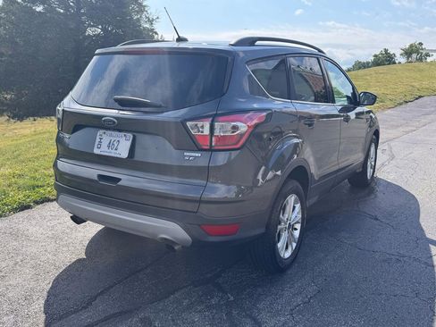 Used 2018 Ford Escape SE FWD image 33
