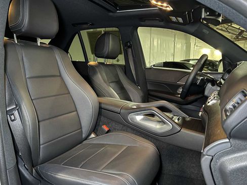 Used 2025 Mercedes-Benz GLE 350 4MATIC image 13