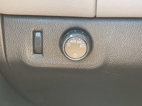 Used 2019 Chevrolet Colorado W/T w/ WT Convenience Package RWD image 27