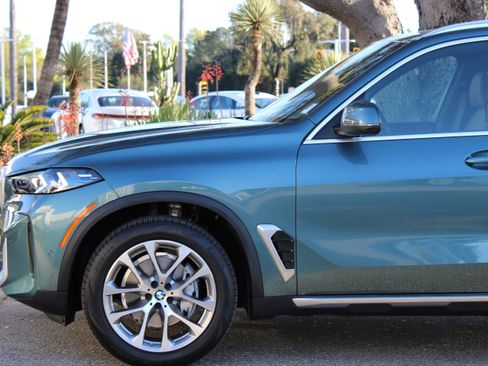 Used 2026 BMW X5 xDrive40i w/ Premium Package image 9