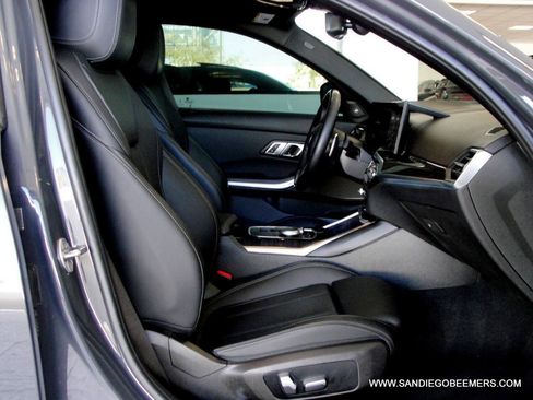 Used 2023 BMW 330i Sedan w/ M Sport Package RWD image 39