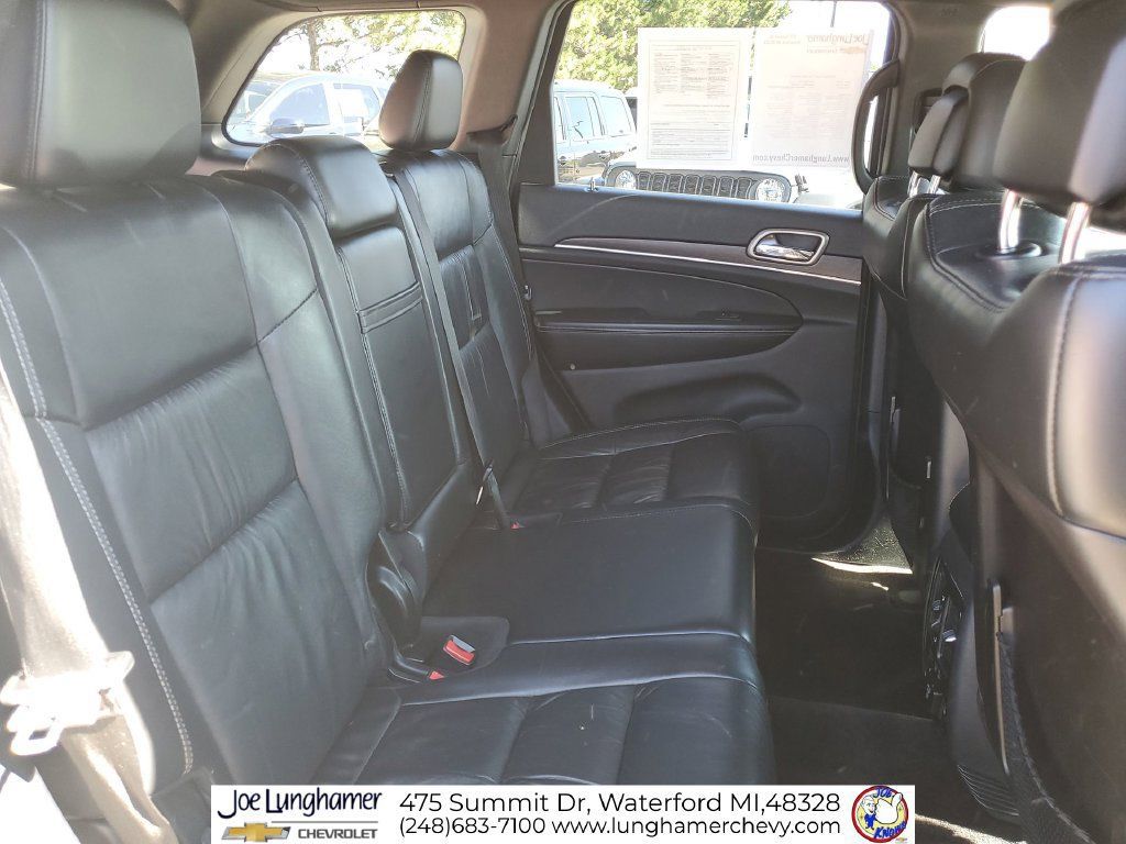 Used 2016 Jeep Grand Cherokee Limited AWD/4WD image 26