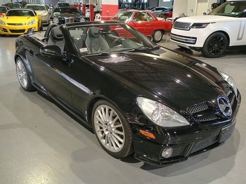 Used 2011 Mercedes-Benz SLK 300 image 11