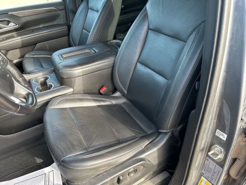 Used 2021 Chevrolet Tahoe Z71 w/ Rear Media and Nav Package AWD/4WD image 9