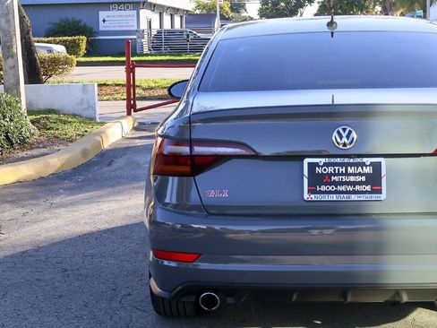 Used 2019 Volkswagen Jetta GLI FWD image 13