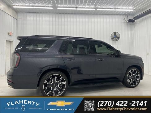 Used 2025 Chevrolet Tahoe RST w/ RST Capability Package AWD/4WD image 2