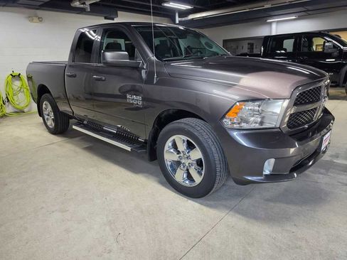 Used 2019 RAM 1500 Express w/ Express Value Package image 3