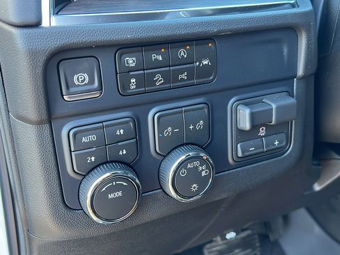 New 2026 Chevrolet Tahoe LS w/ LPO, Get Active Package image 29