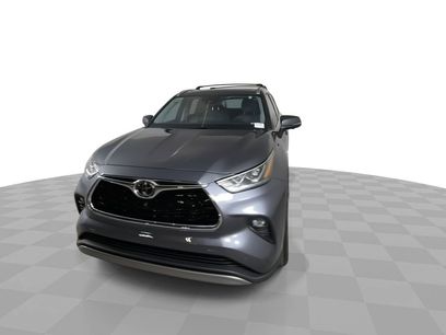 Used 2023 Toyota Highlander Platinum