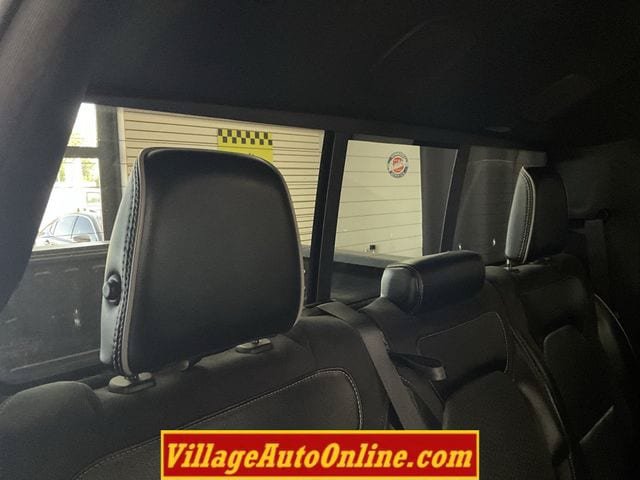 Used 2020 RAM 1500 Laramie w/ Sport Appearance Package AWD/4WD image 38