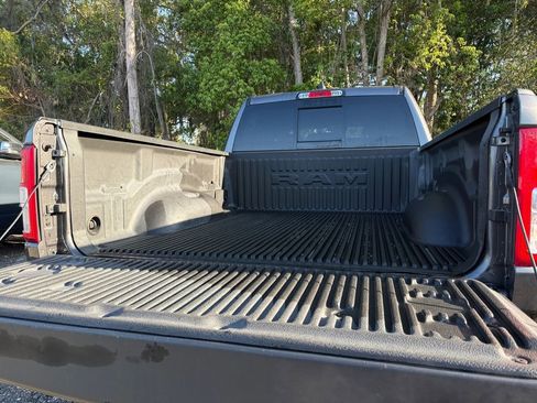 Used 2023 RAM 1500 Big Horn AWD/4WD image 30