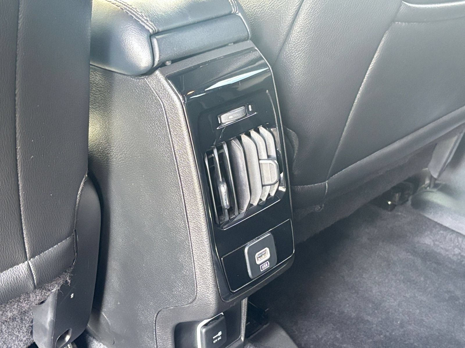 Used 2025 Jeep Compass Limited AWD/4WD image 21
