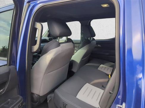 Used 2025 Toyota Tacoma TRD Sport AWD/4WD image 18