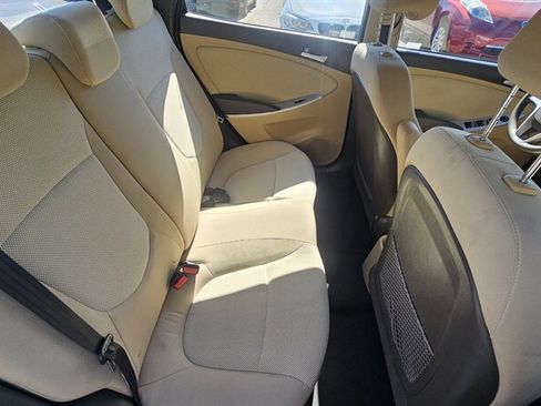 Used 2014 Hyundai Accent GLS FWD image 7