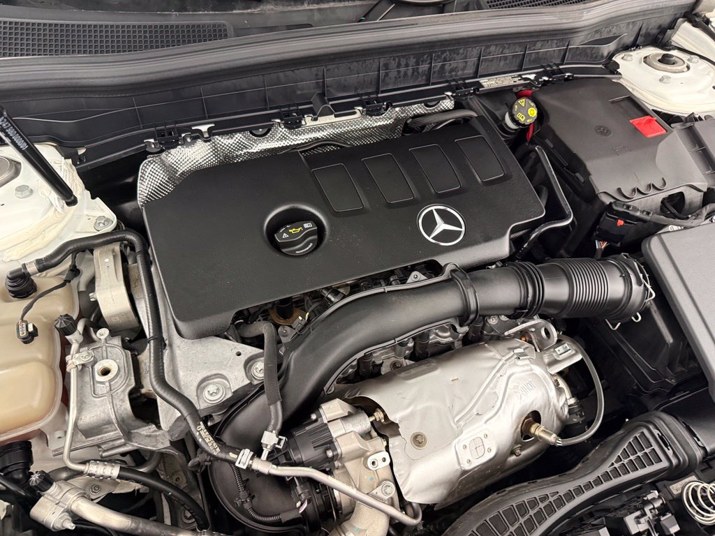 Certified 2023 Mercedes-Benz GLB 250 4MATIC w/ Premium Package image 40